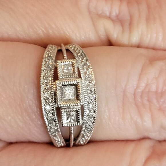 White Gold Diamond Ring Sz 7 - Picture 7 of 9